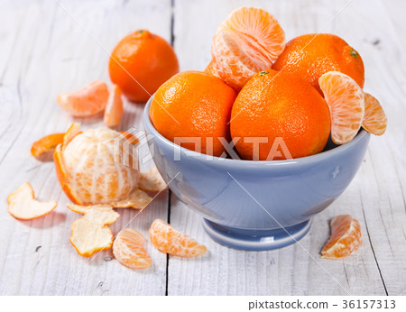 Fresh tangerines 36157313