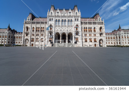 Hungarian Parliament in Budapest Hungarian Parliament in Budapest 36161944