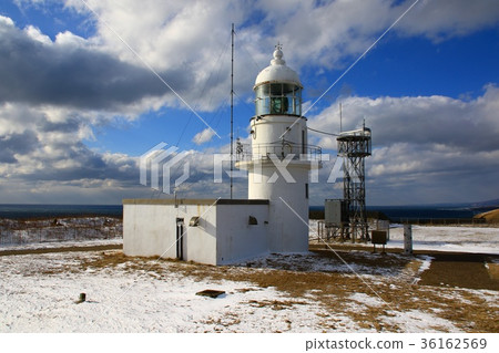 Winter cape lighthouse 36162569