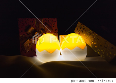 Beautiful easter egg Beautiful easter egg 36164305