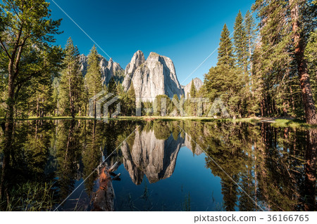 Middle Cathedral Rock Middle Cathedral Rock 36166765