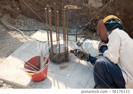 Pile head welding 36176131