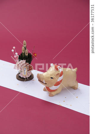 Wolf Dolls and Mini Kadomatsu 36177531