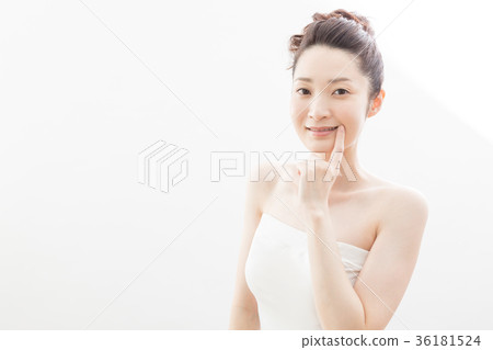 Beauty woman skincare beauty young woman Beauty woman skincare beauty young woman 36181524