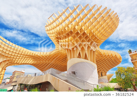 Metropol Parasol . 36182524
