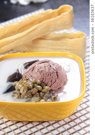 sweet soup 36183637