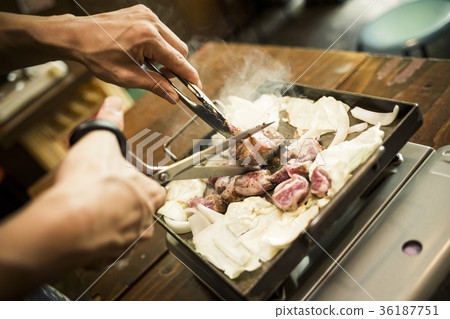 Korean food Yakiniku 36187751