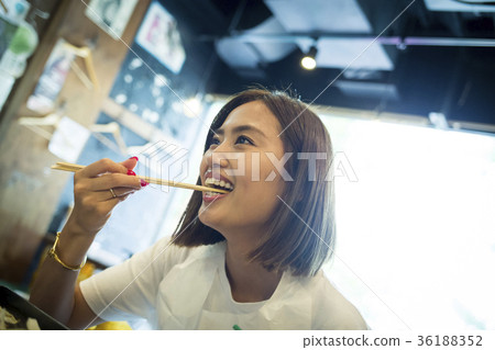 Cool woman shop yakiniku 36188352