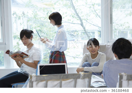 Creative share house image 36188468