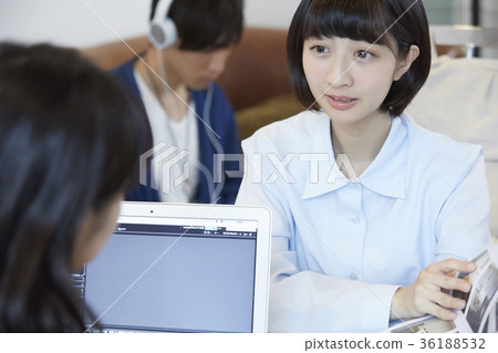 Creative share house image 36188532