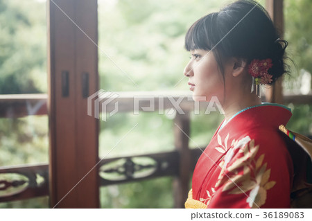Kimono woman at the window 36189083