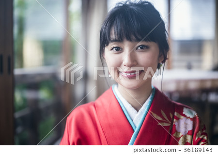 Kimono woman at the window Kimono woman at the window 36189143