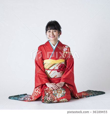 和服女性肖像 36189455