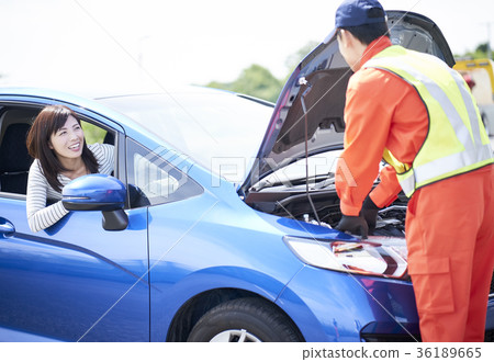 Driver calling the road service Driver calling the road service 36189665