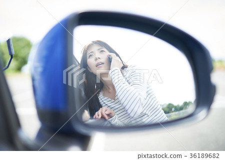 Driver calling the road service Driver calling the road service 36189682