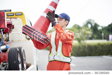 Road service men Road service men 36190080