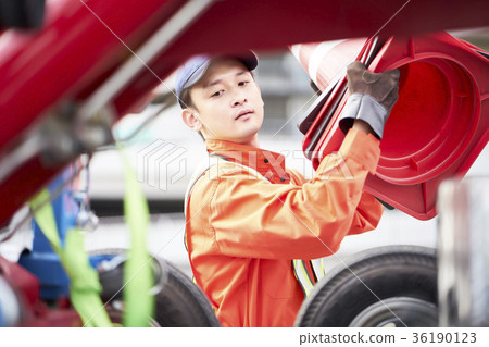 道路服務人員 道路服務人員 36190123
