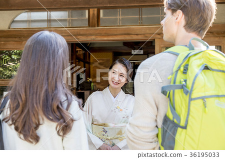 Inbound tourist female general Ryokan accommodation welcome Inbound tourist female general Ryokan accommodation welcome 36195033