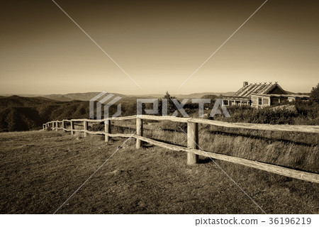 Craigs Hut in the Victorian Alps, Australia Craigs Hut in the Victorian Alps, Australia 36196219