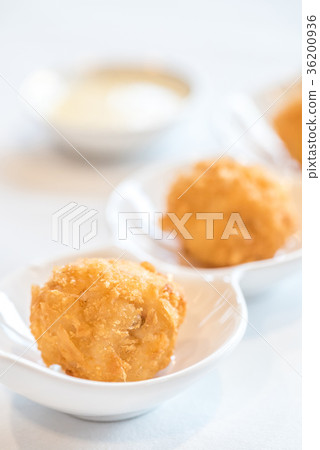 Fried Shrimp ball Fried Shrimp ball 36200936