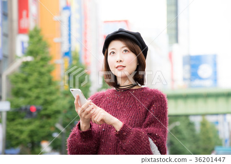 Out women 36201447
