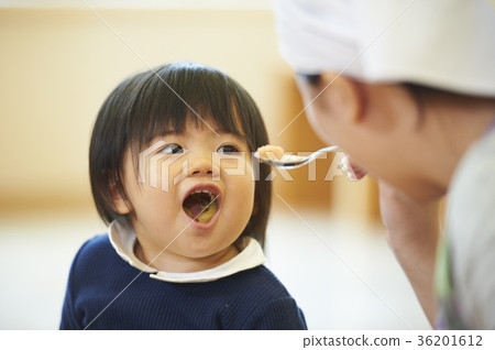 In-house childcare 36201612