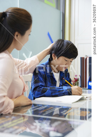 Mom, student, child Mom, student, child 36209897