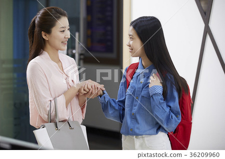 Mom, student, child Mom, student, child 36209960
