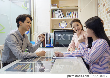 School, teacher, mother, student, consultation School, teacher, mother, student, consultation 36210017
