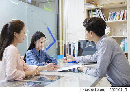 學校,老師,母親,學生,諮詢 學校,老師,母親,學生,諮詢 36210145