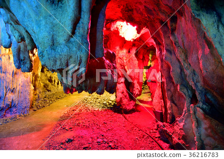 Binaka milk hole (Maniwa City, Okayama Prefecture) Binaka milk hole (Maniwa City, Okayama Prefecture) 36216783