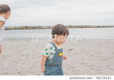 blue water, ocean, sea 36219191