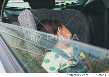 car, younger, child safety seat 36219641