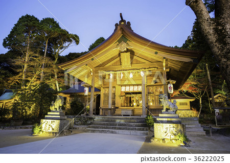 Takamitsu Shrine Kumon Shrine點燃了禮拜堂 Takamitsu Shrine Kumon Shrine點燃了禮拜堂 36222025