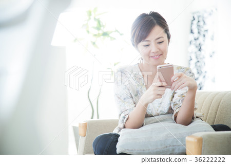 女人智能手機少婦互聯網可愛的生活 36222222