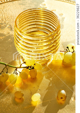 Golden texture. Konzerte wealth,fullness and Golden texture. Konzerte wealth,fullness and 36229827
