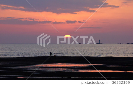 和歌山縣田邊市天神崎的日落 36232399