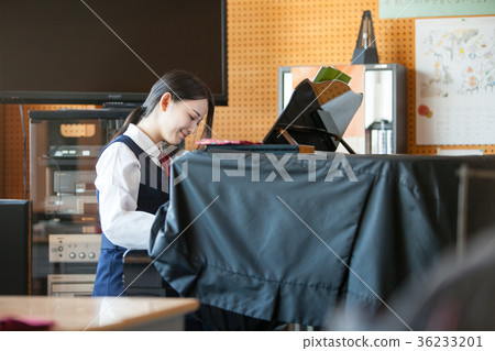 High School Student Piano Music Room High School Student Piano Music Room 36233201