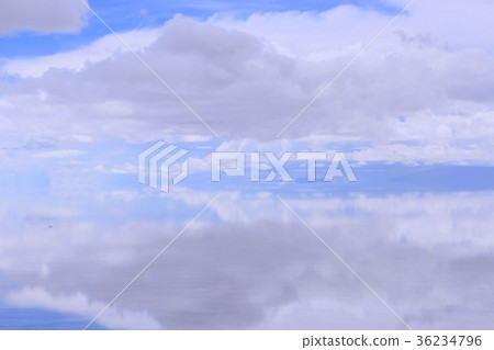 Uyuni salt lake   36234796