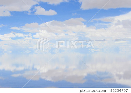 Uyuni salt lake   36234797