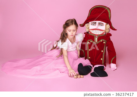 The beauty ballerina with nutcracker 36237417