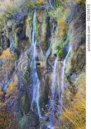 Plitvice Lakes and waterfalls with Autumn colors 36238478
