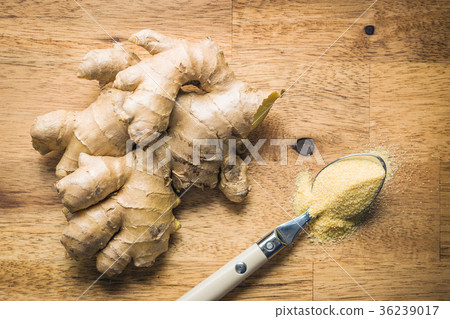 Dried and fresh ginger root. 36239017