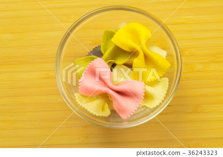 beautiful colored pasta on cutting board beautiful colored pasta on cutting board 36243323