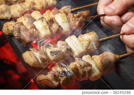 Grilled chicken 36245286