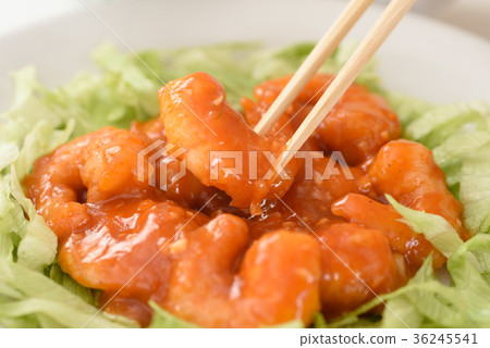 Shrimp chilli (with salmon) Shrimp chilli (with salmon) 36245541