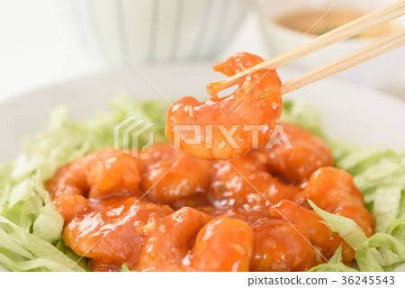 Shrimp chilli (with salmon) Shrimp chilli (with salmon) 36245543