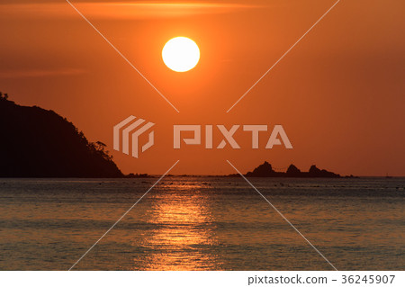 Sunrise 36245907