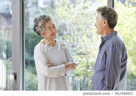 家庭，老夫妻，丈夫，妻子，武器 36246601