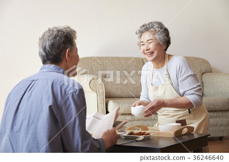 Family, old couple, elderly, husband, wife, food 36246640